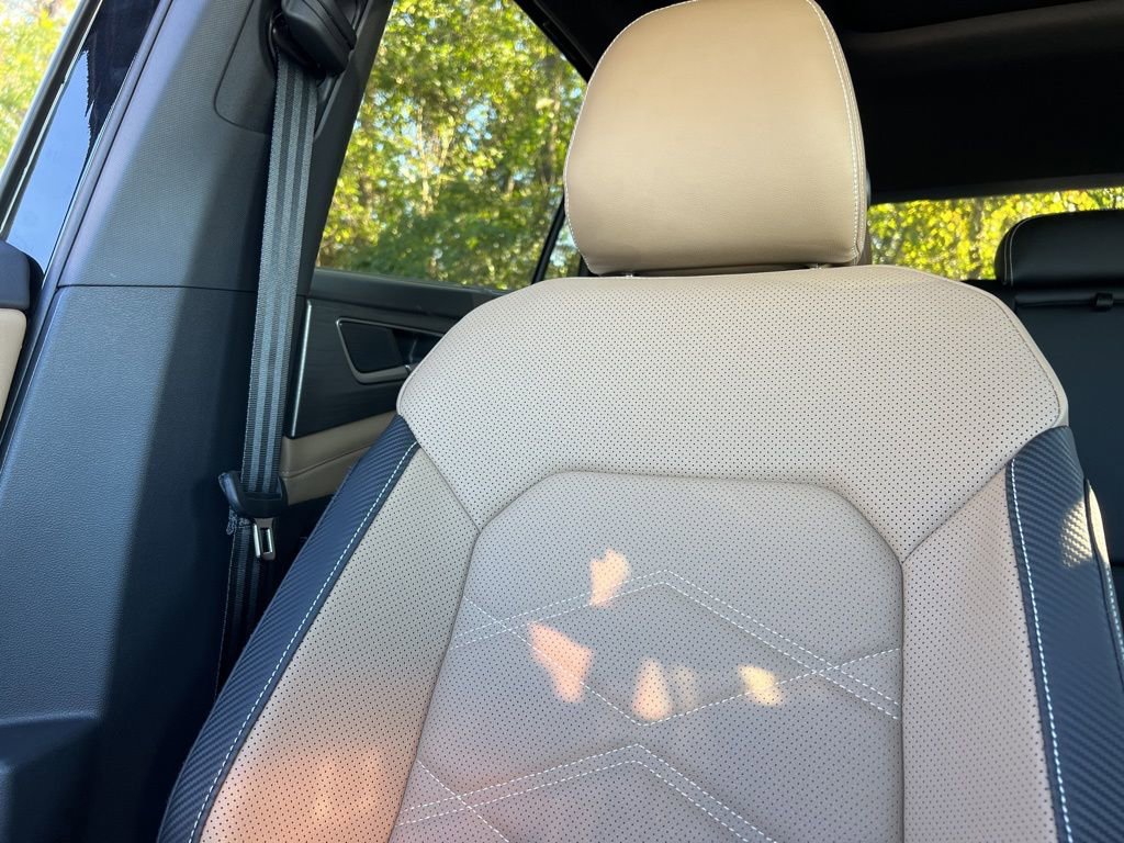 New 2026 Volkswagen Atlas Cross Sport SE image 21