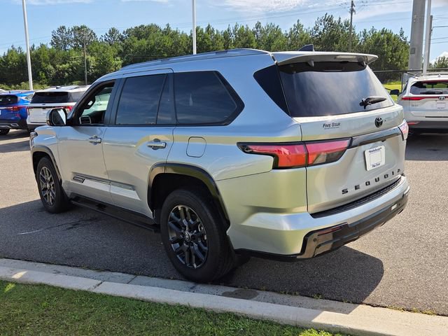 Used 2025 Toyota Sequoia Platinum AWD/4WD image 9