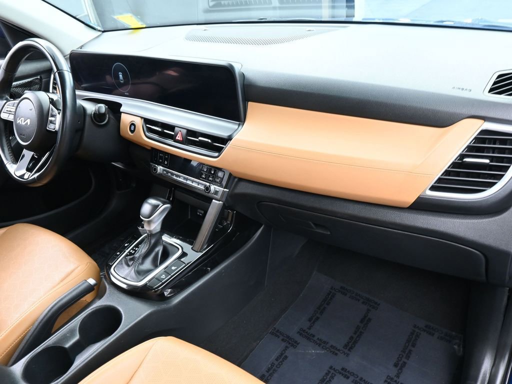 Used 2024 Kia Seltos EX image 43