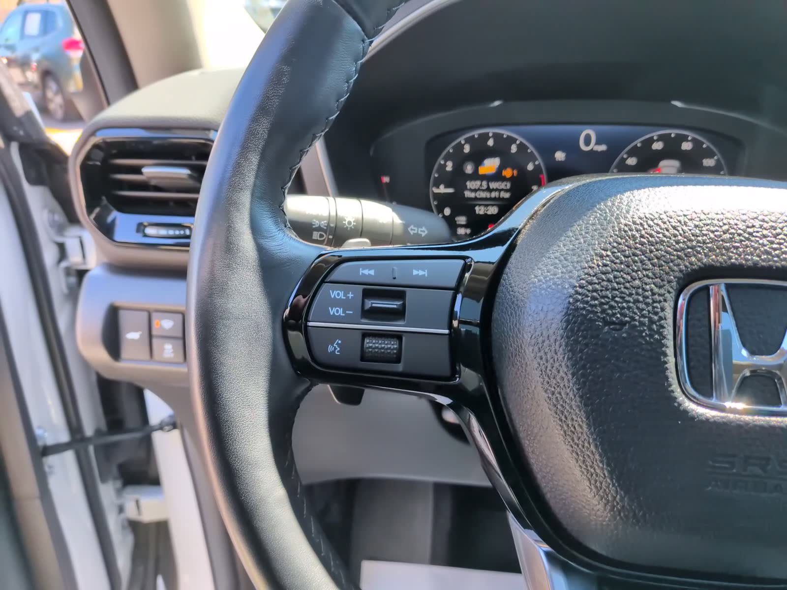 Used 2024 Honda Pilot Elite image 20