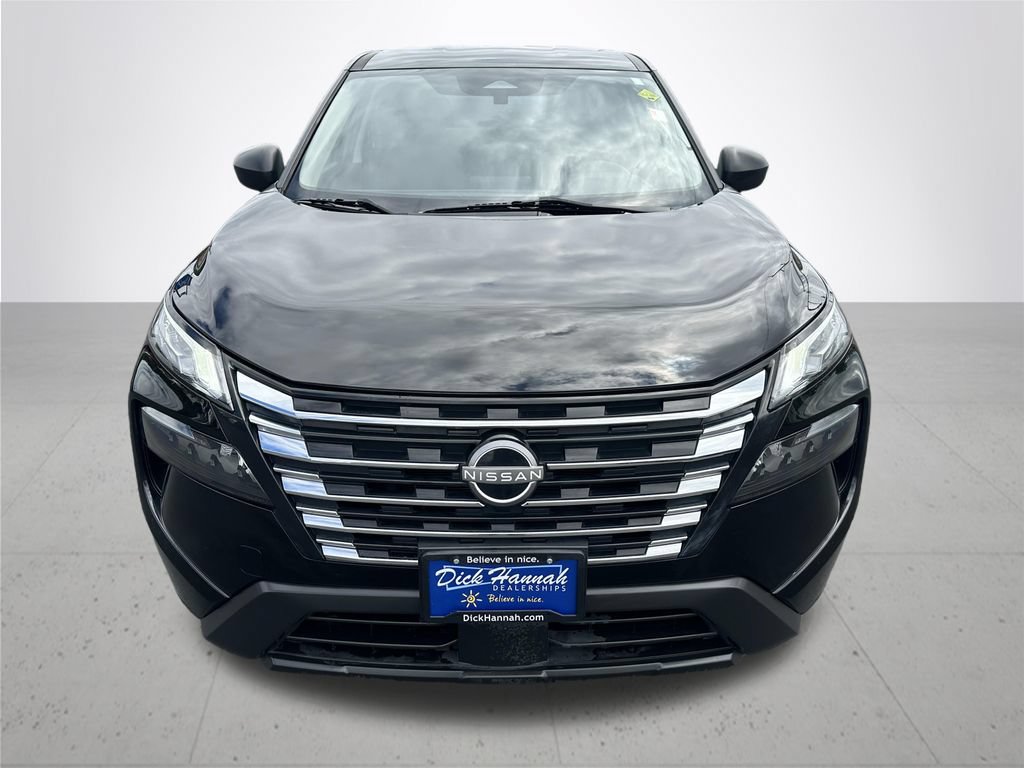 Used 2024 Nissan Rogue S AWD/4WD image 3