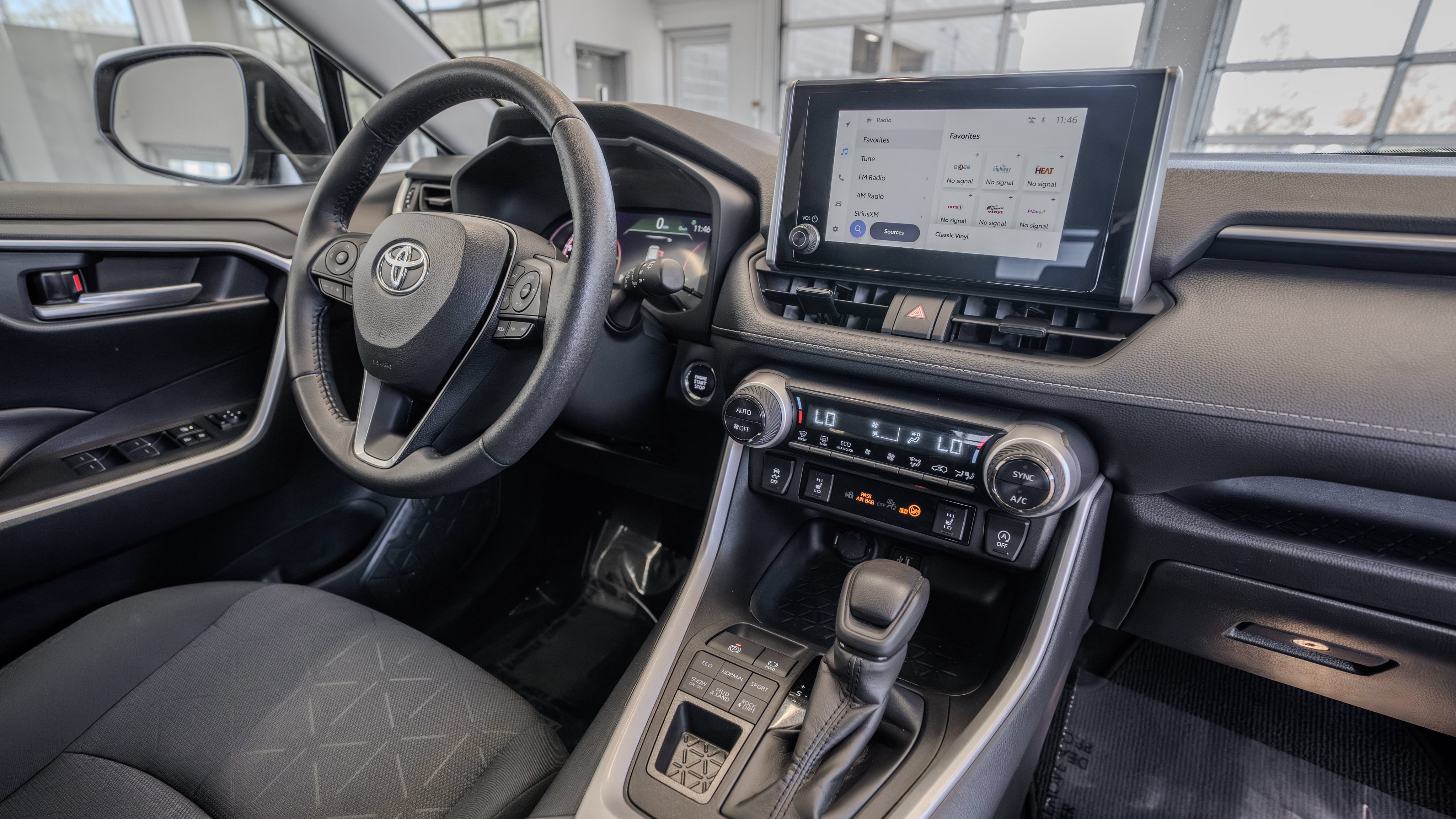 Used 2024 Toyota RAV4 XLE w/ Weather Package AWD/4WD image 19