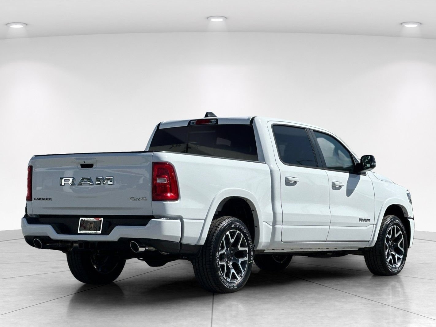 New 2026 RAM 1500 Laramie AWD/4WD image 7
