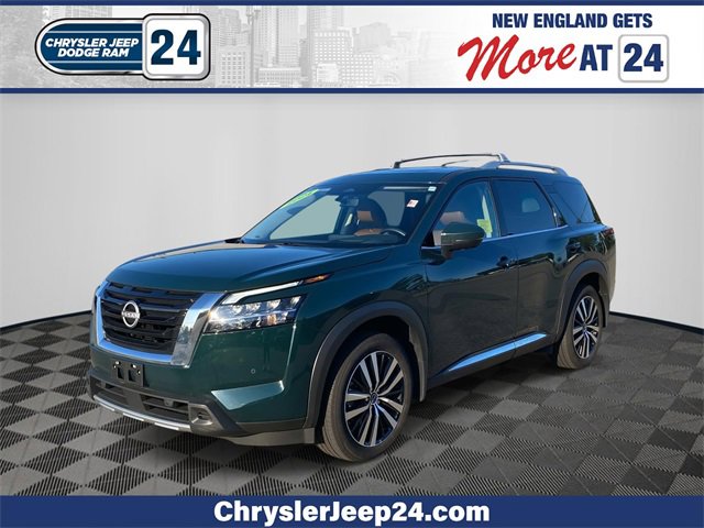 Used 2024 Nissan Pathfinder Platinum