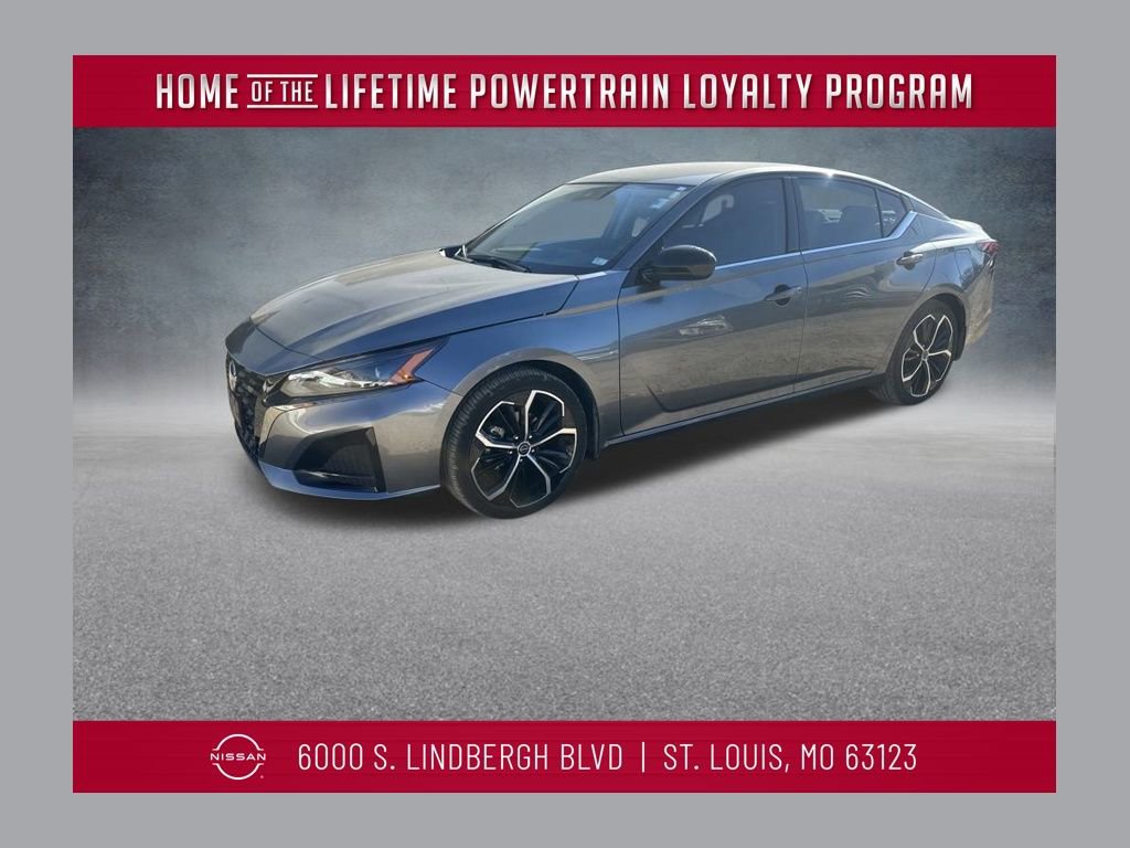 Used 2023 Nissan Altima 2.5 SR image 1