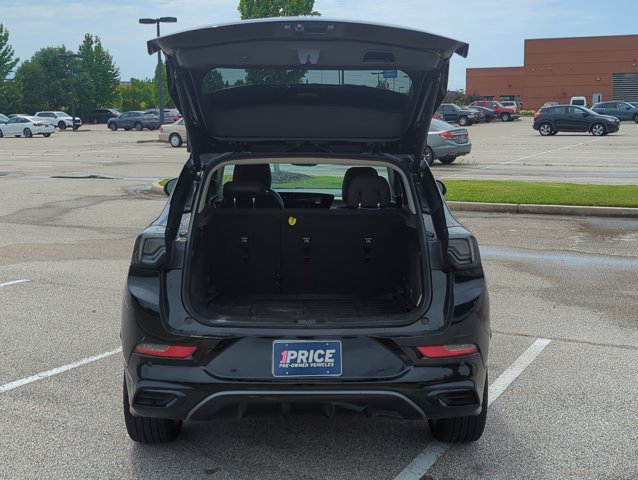 Used 2025 Buick Encore GX Avenir w/ Avenir Technology Package FWD image 7