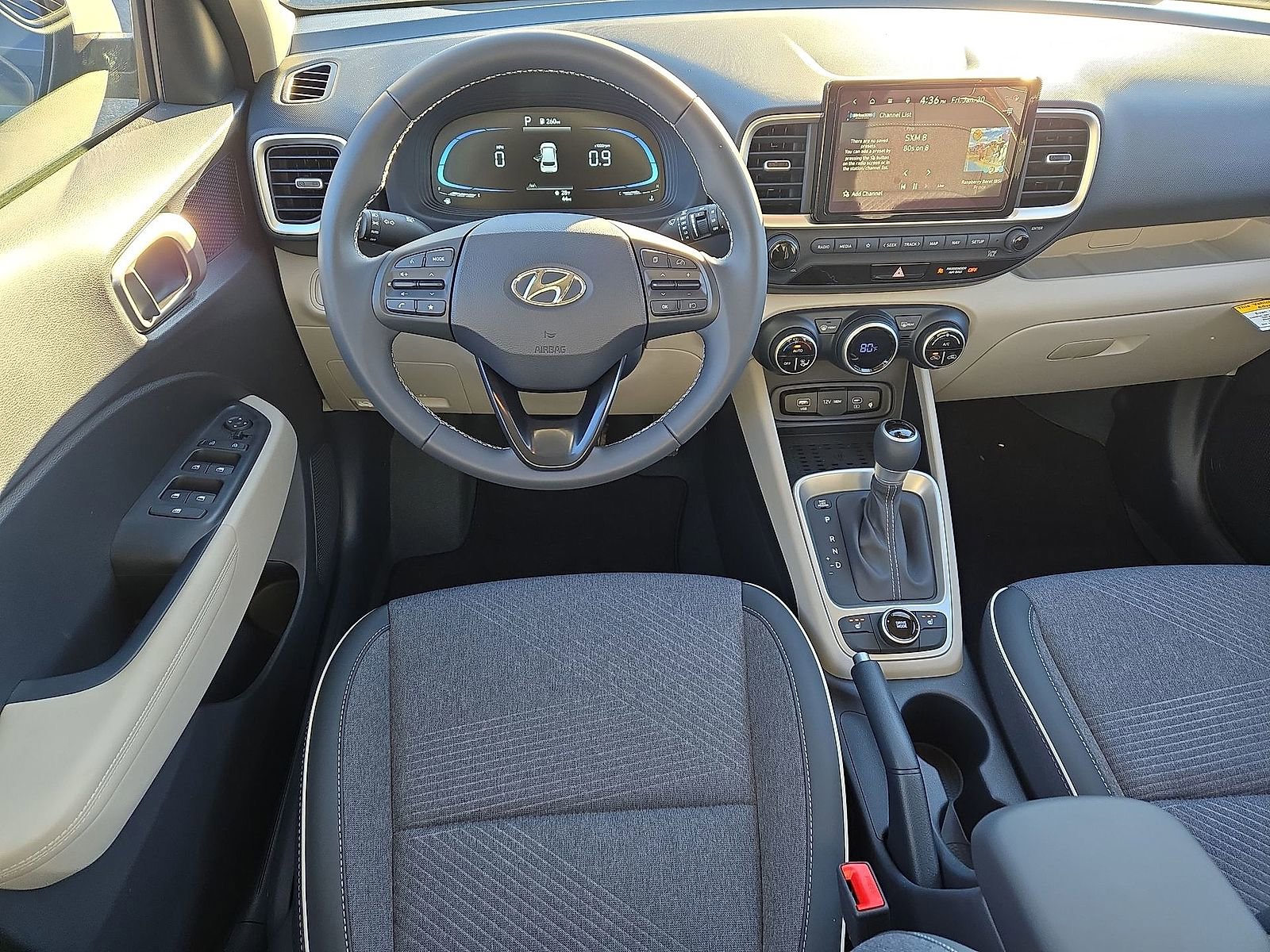 Certified 2025 Hyundai Venue Limited image 27