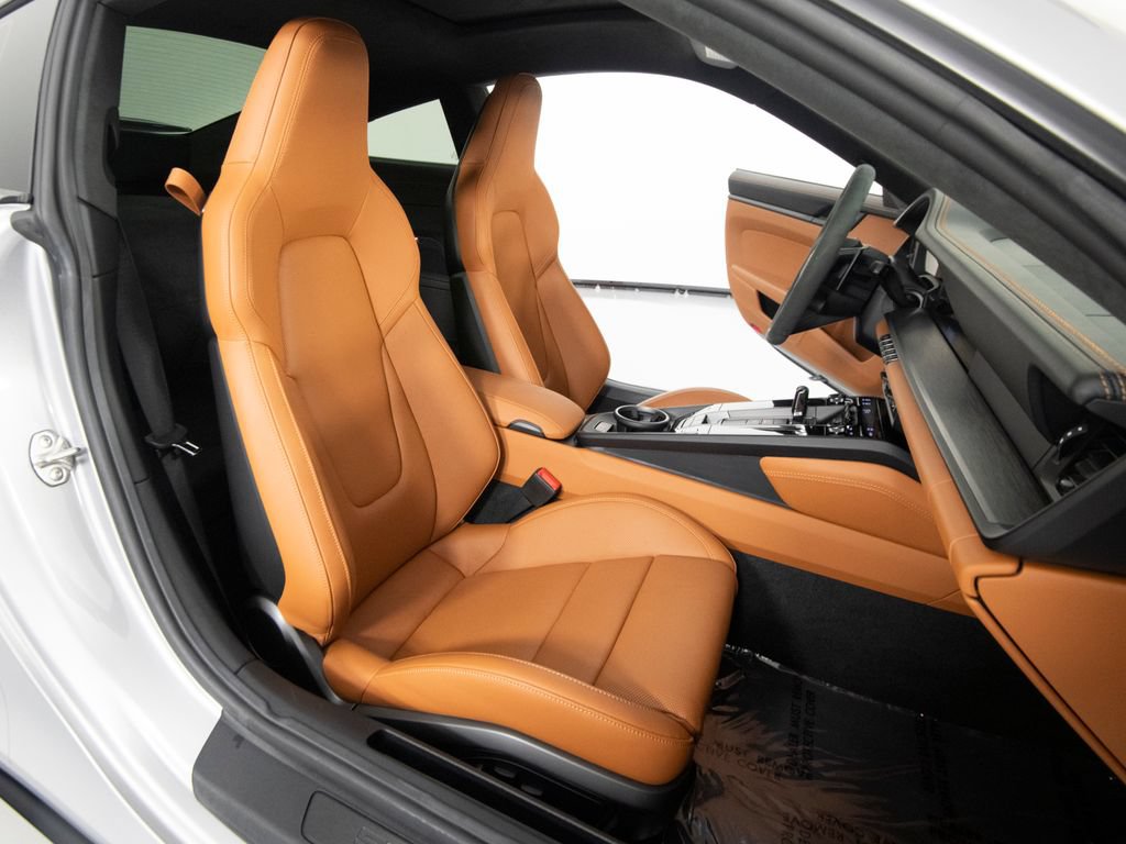 Certified 2026 Porsche 911 Carrera GTS RWD image 40