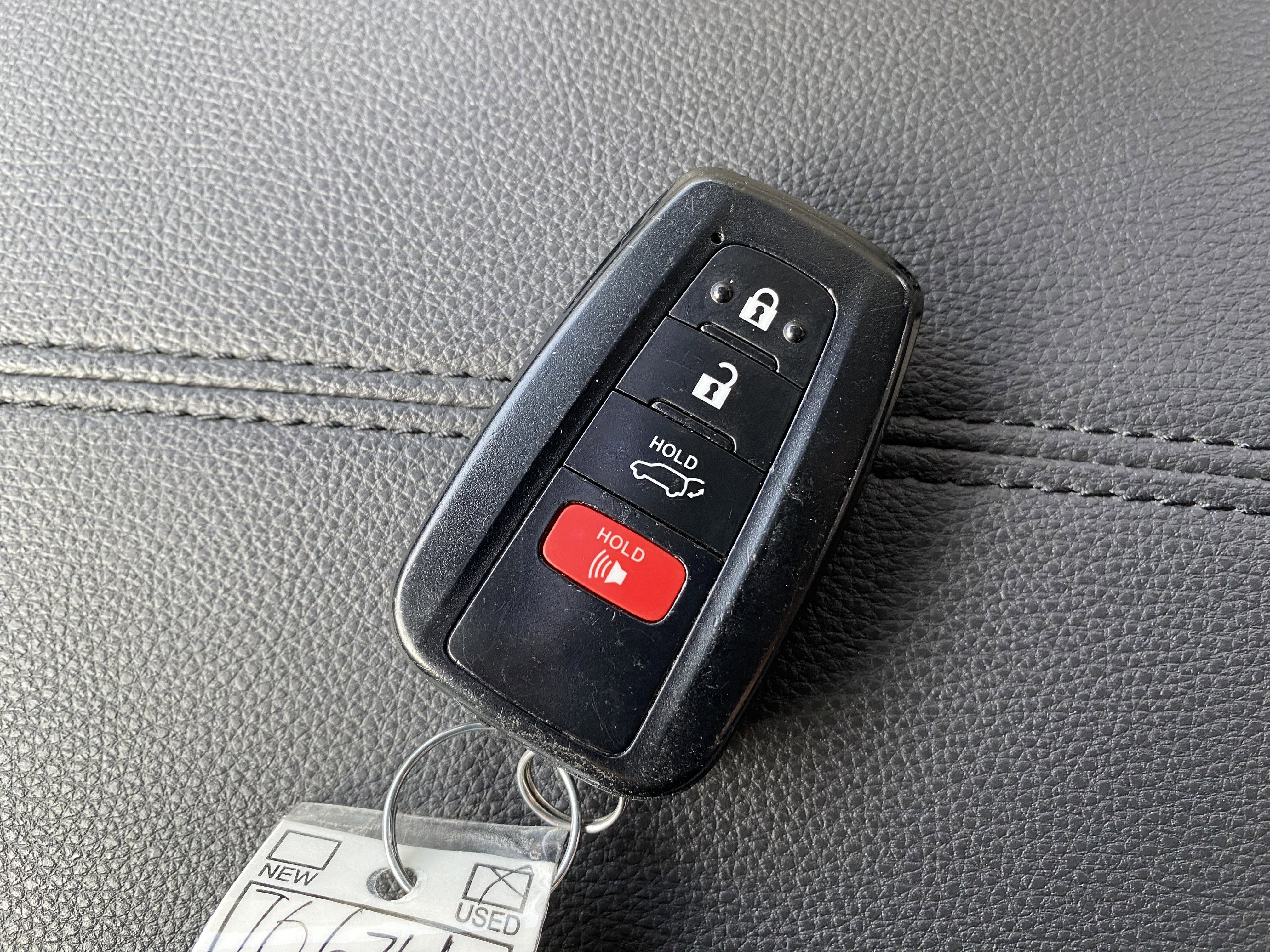 Used 2024 Toyota RAV4 Limited w/ Advanced Technology Package image 38