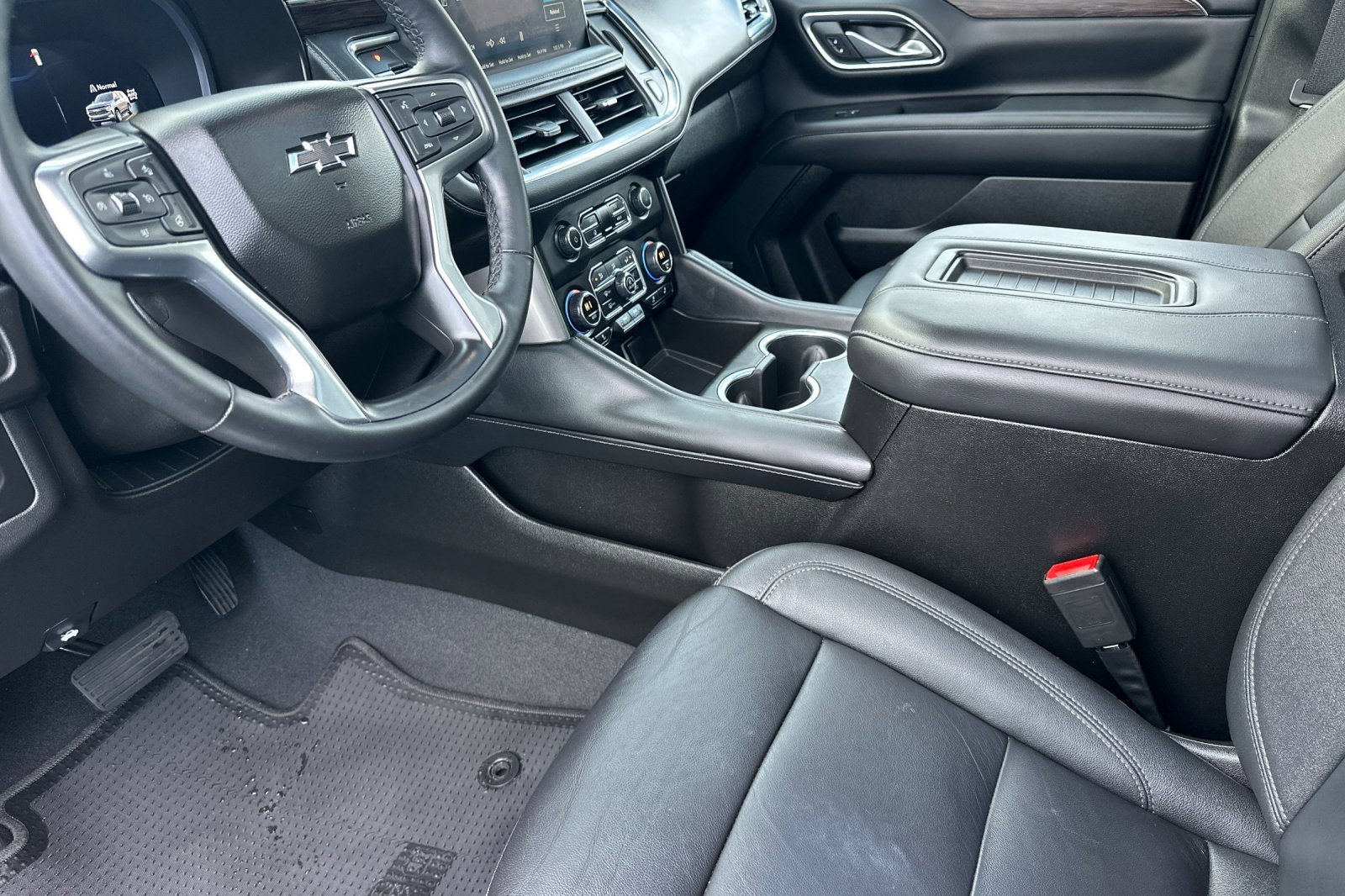 Used 2023 Chevrolet Tahoe Z71 w/ Luxury Package image 7