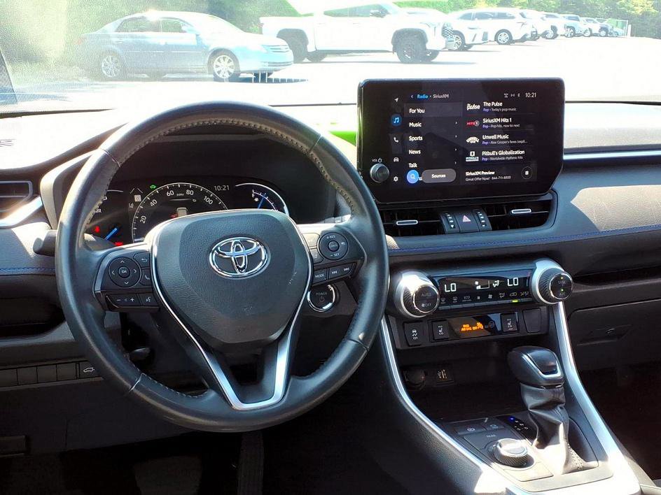 Used 2023 Toyota RAV4 XSE AWD/4WD image 14