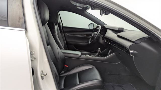 Used 2019 MAZDA MAZDA3 AWD Hatchback w/ Preferred Pkg image 21