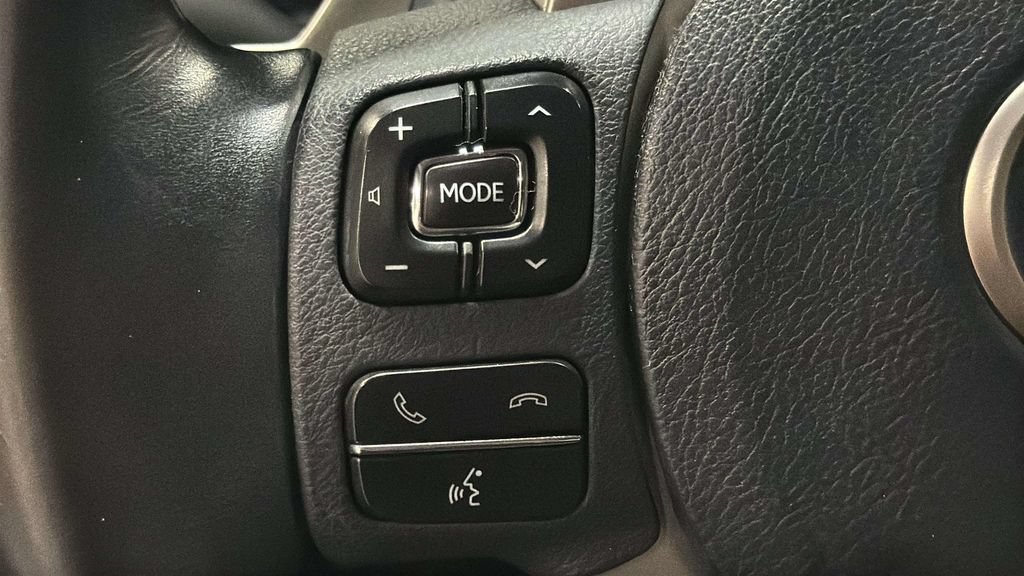 Used 2019 Lexus IS 300 RWD image 19