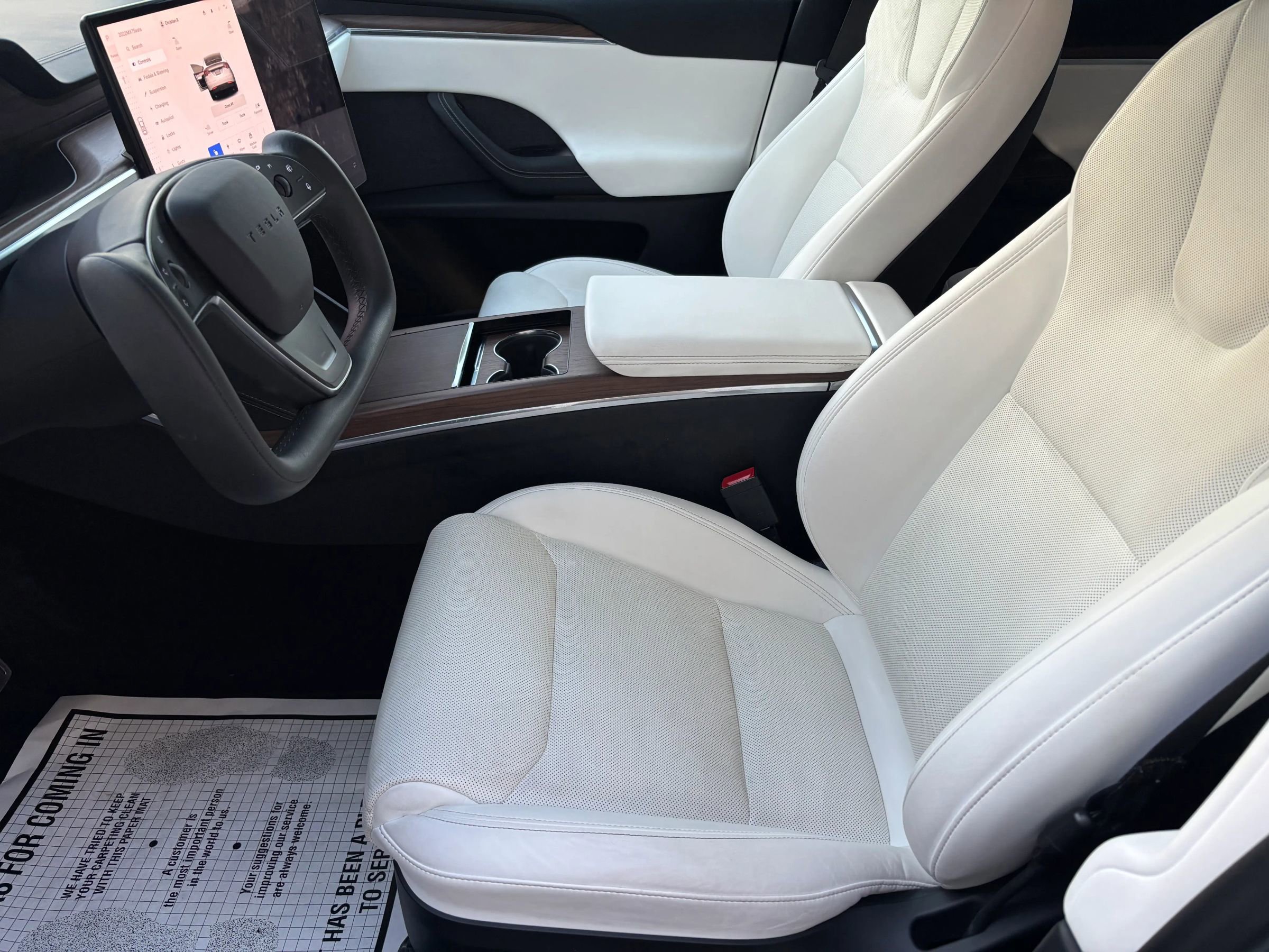 Used 2022 Tesla Model X image 10