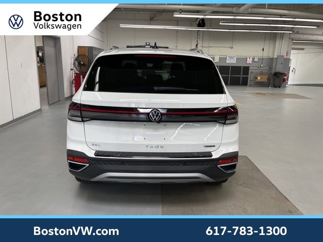 Used 2025 Volkswagen Taos SEL w/ Black Wheel Plus Package image 3