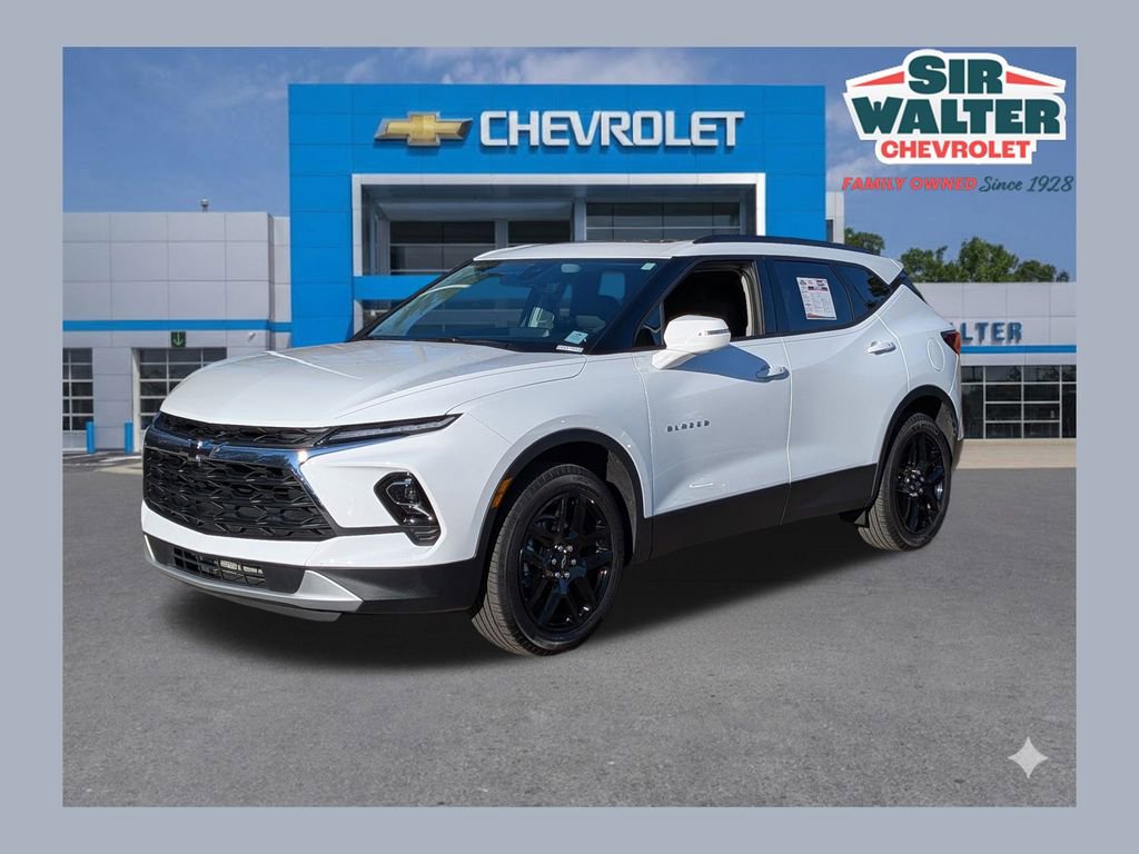 Used 2025 Chevrolet Blazer LT w/ Sound & Technology Package image 1