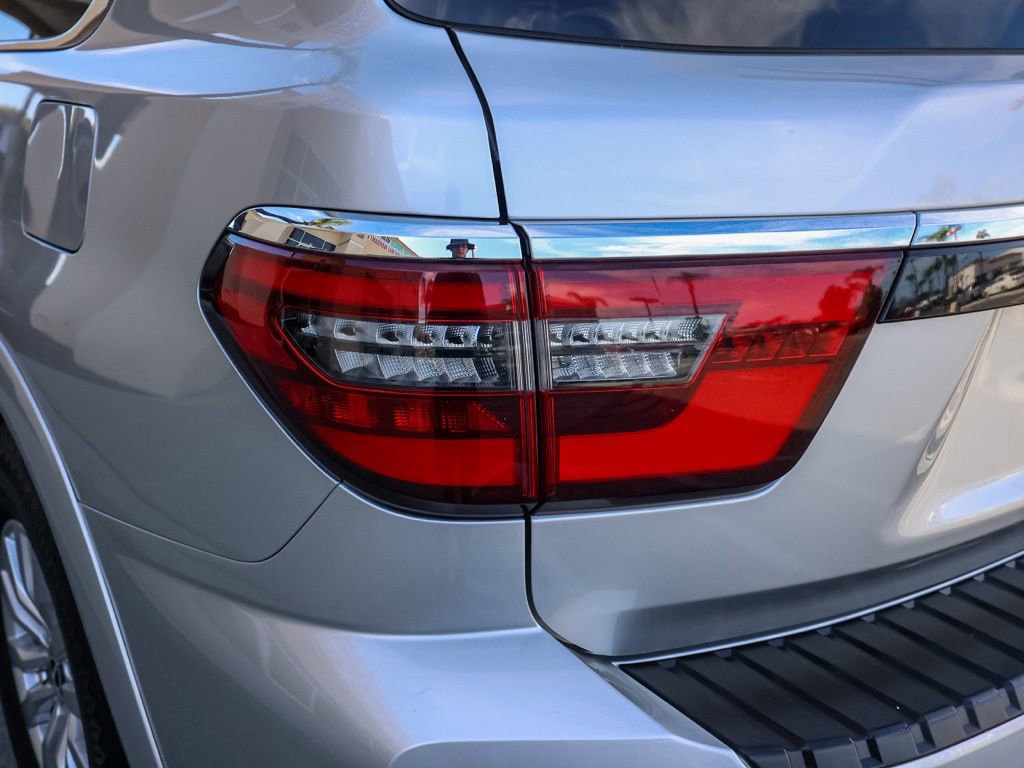 Used 2022 Nissan Armada SV image 7