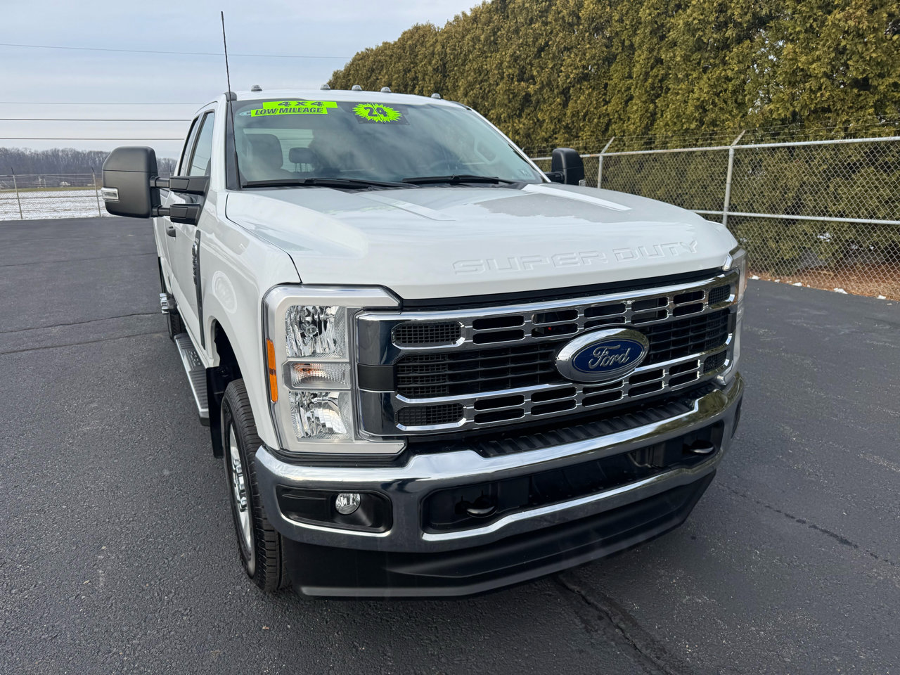 Used 2024 Ford F250 XLT image 9
