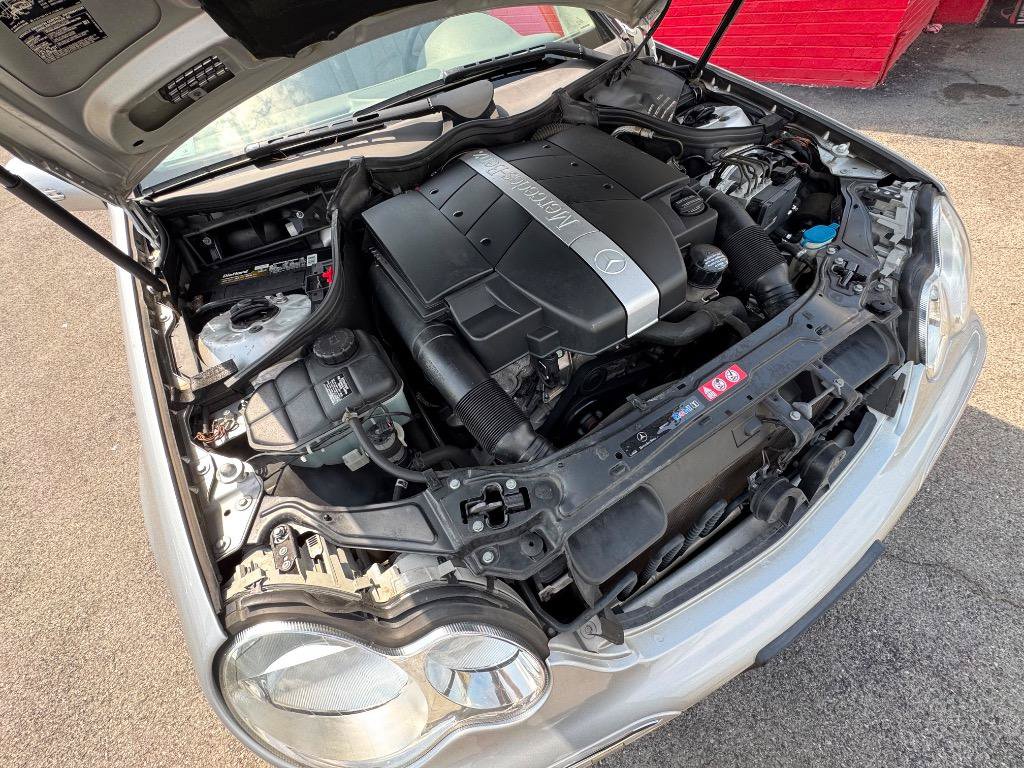 Used 2005 Mercedes-Benz C 320 Sedan image 30
