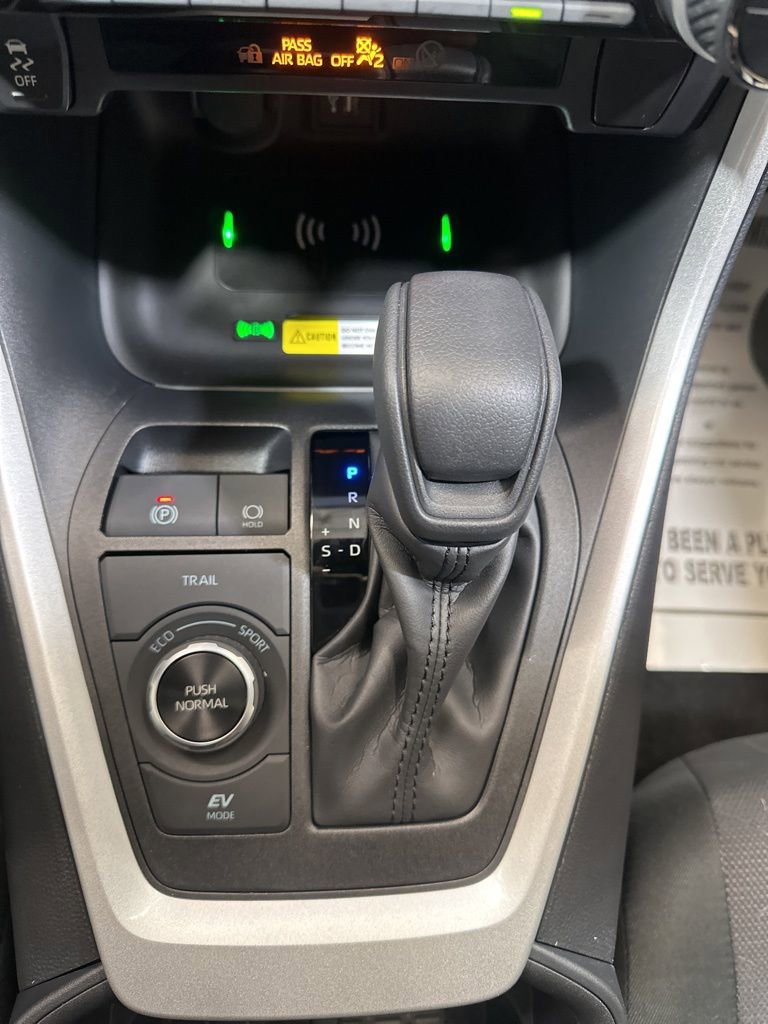 Used 2025 Toyota RAV4 XLE w/ Convenience Package image 26