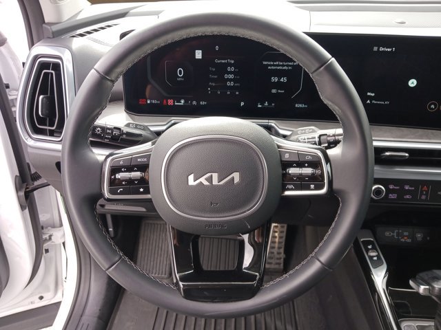 Used 2025 Kia Sorento SX AWD/4WD image 15