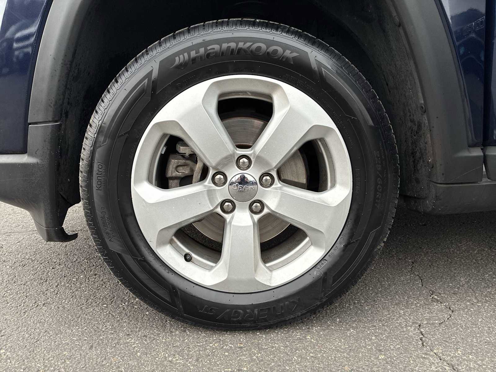 Used 2018 Jeep Compass Latitude w/ Popular Equipment Group AWD/4WD image 18