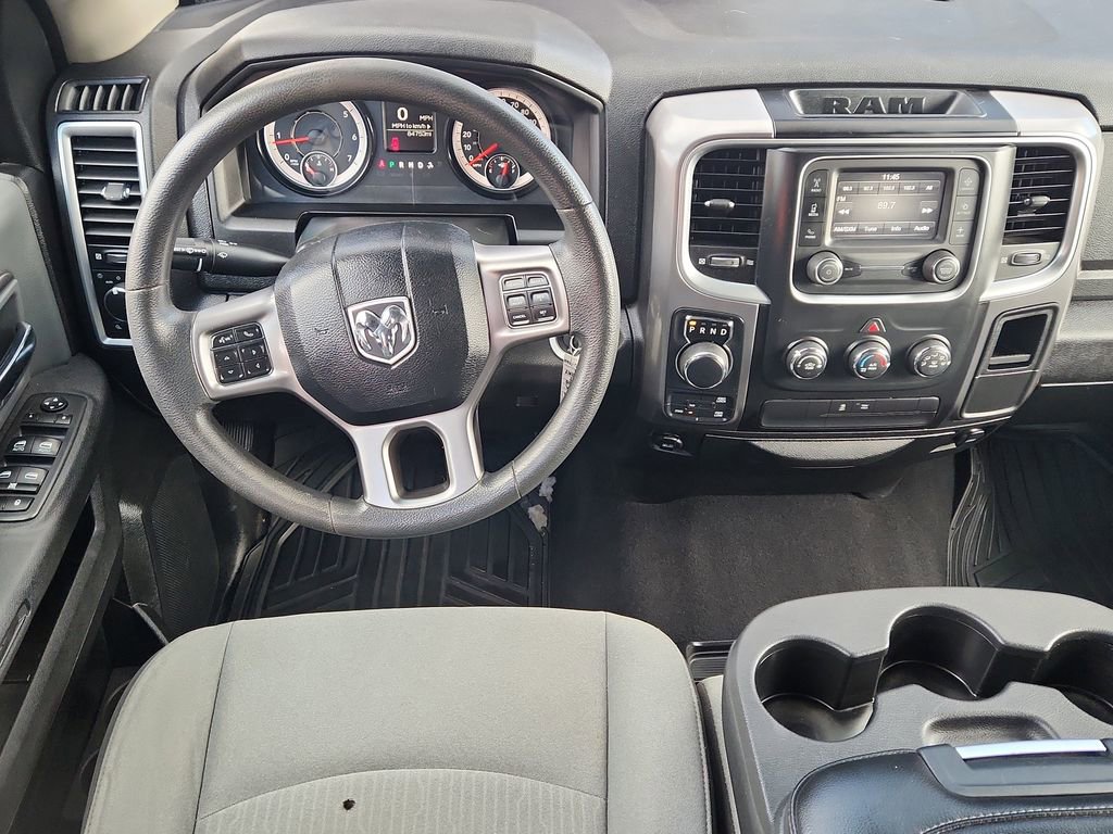 Used 2021 RAM 1500 Classic SLT image 10