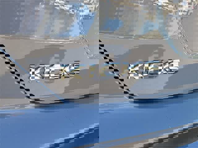 Used 2021 Nissan Kicks SR w/ Interior Electronics Package image 13