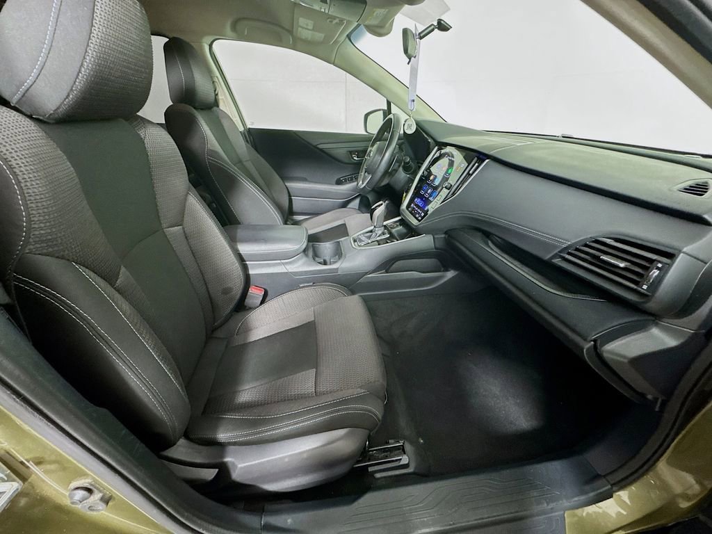 Used 2022 Subaru Outback Premium image 32