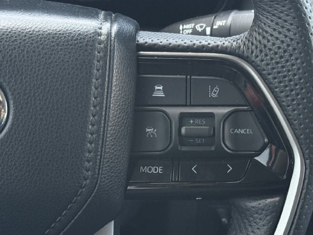 Used 2024 Toyota Tundra Limited w/ Power Package AWD/4WD image 16