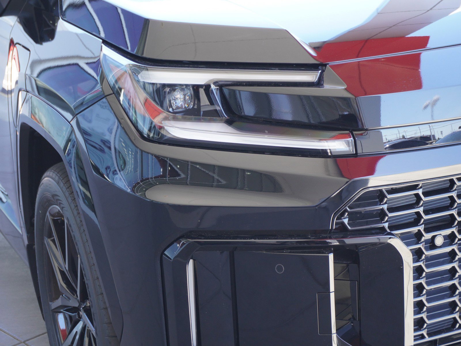 New 2026 Toyota RAV4 AWD Plug-in Hybrid image 3