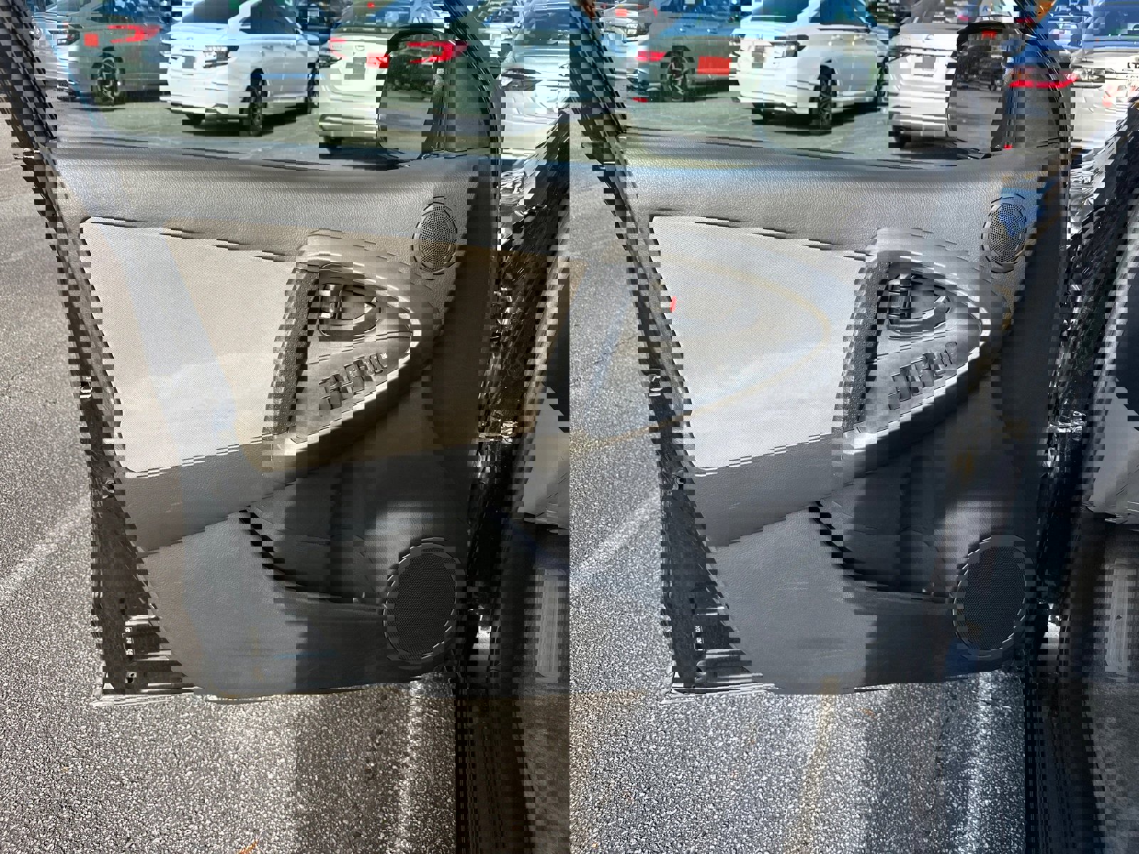 Used 2011 Toyota RAV4 2WD image 10