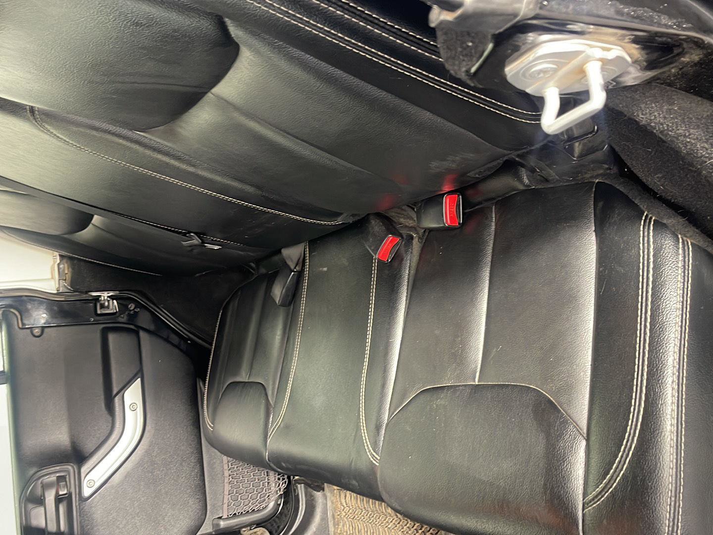 Used 2016 Jeep Wrangler Unlimited Sahara w/ Dual Top Group image 12