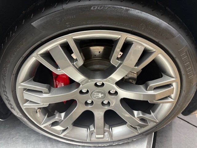 Used 2013 Maserati GranTurismo Sport image 27