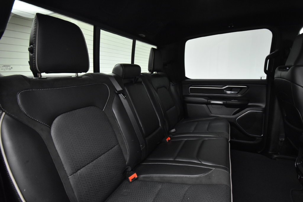 Used 2024 RAM 1500 Laramie AWD/4WD image 19