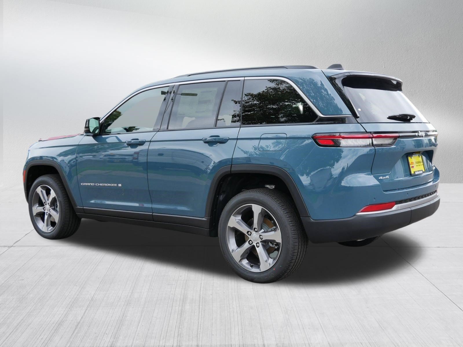 New 2026 Jeep Grand Cherokee Limited AWD/4WD image 5