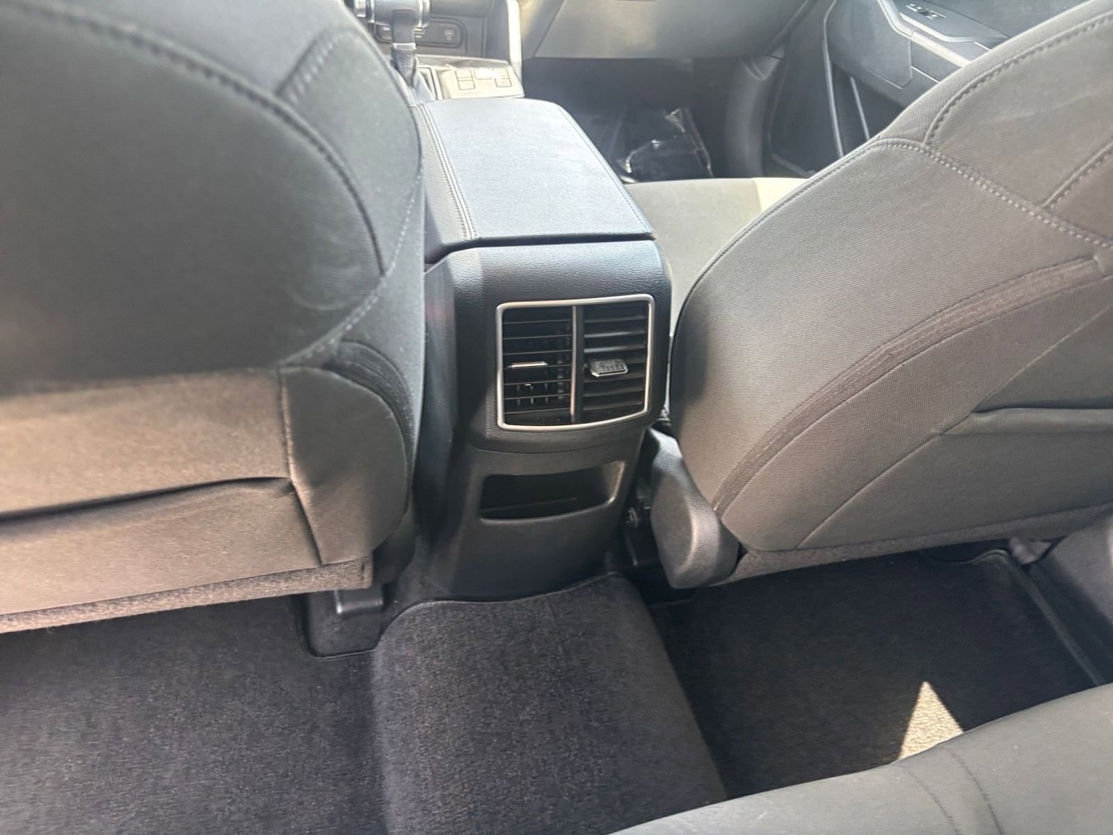 Used 2025 Kia Sportage LX image 23