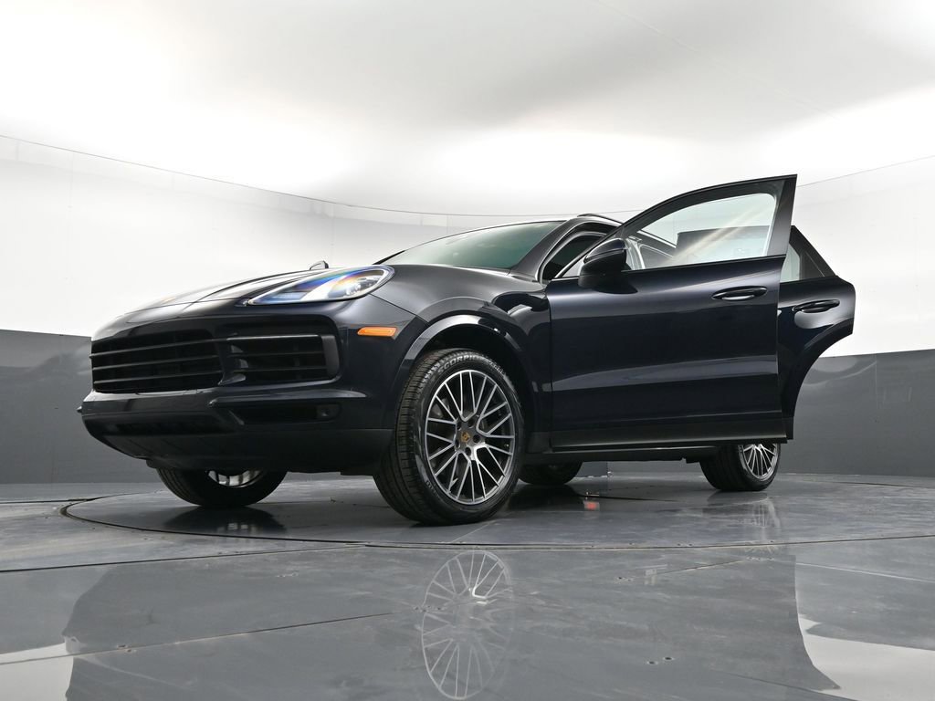 Used 2020 Porsche Cayenne AWD/4WD image 38