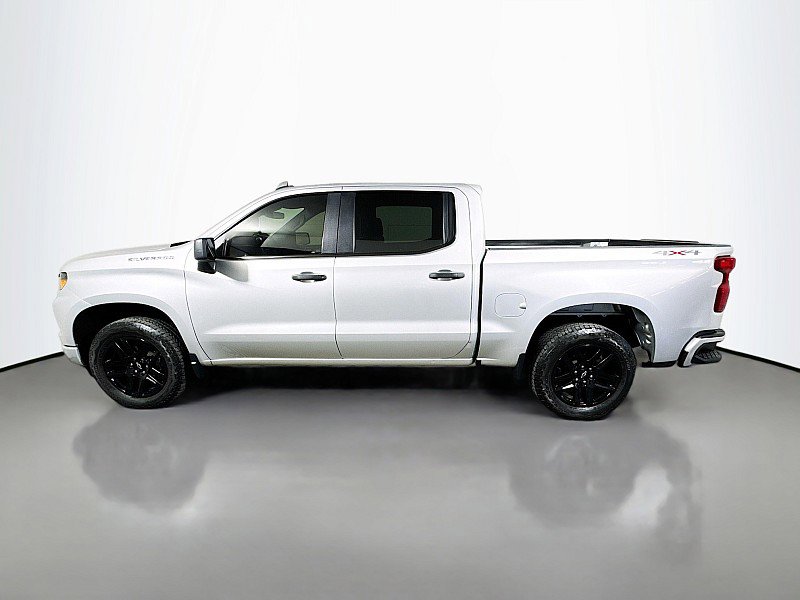 Used 2022 Chevrolet Silverado 1500 Custom image 4