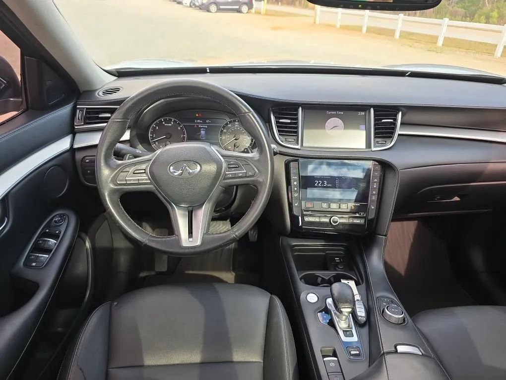 Used 2019 INFINITI QX50 Luxe w/ Cargo Package image 13