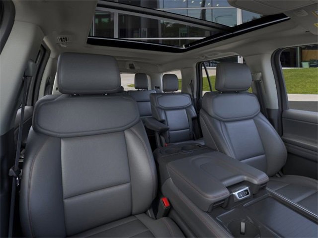 New 2026 Ford Expedition Active image 10