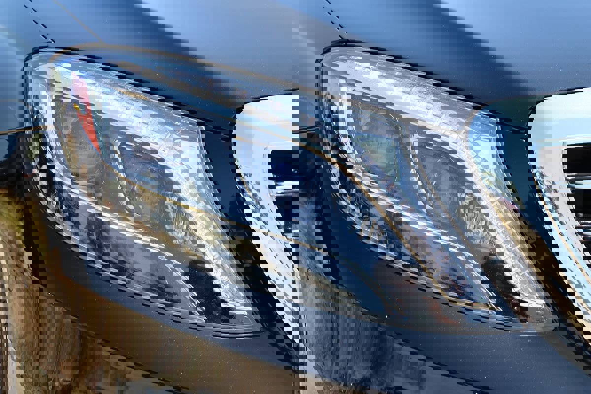 Used 2015 Mercedes-Benz S 63 AMG 4MATIC Sedan w/ Driver Assistance Package image 6