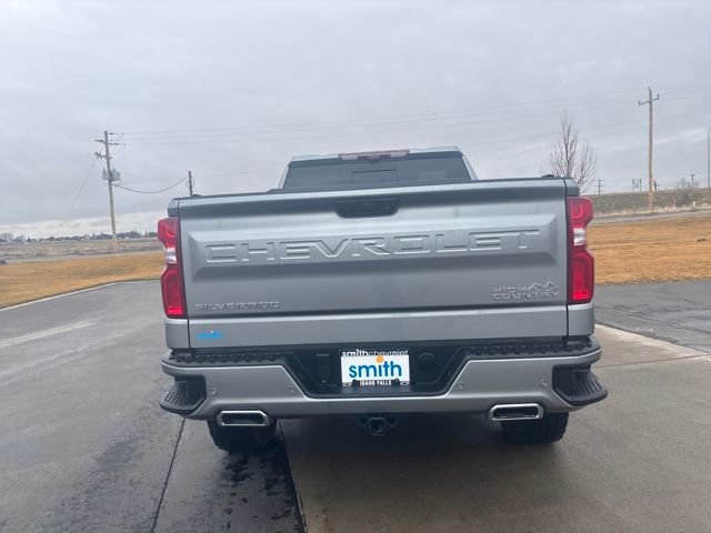 Used 2025 Chevrolet Silverado 1500 High Country w/ Technology Package image 4