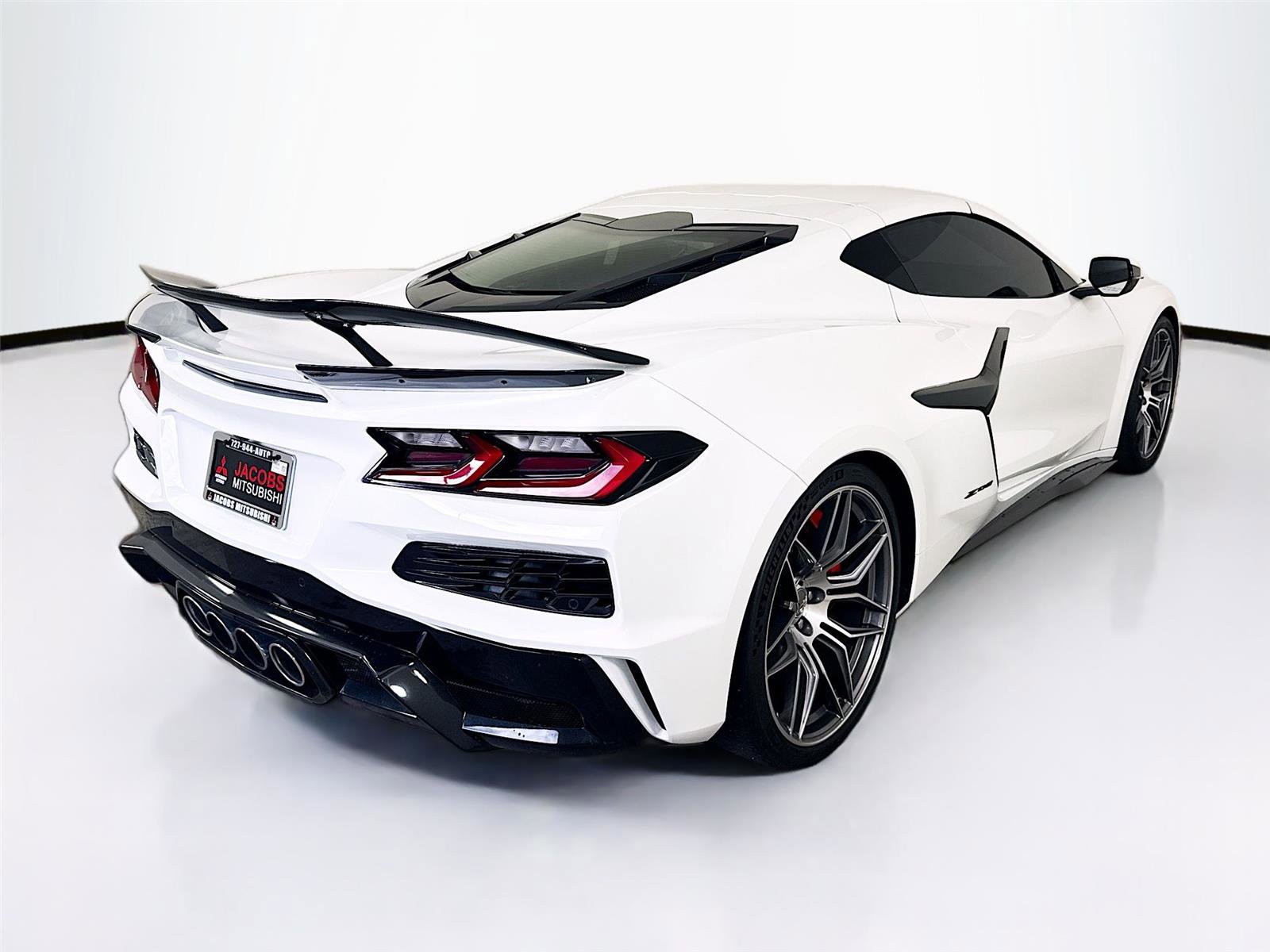 Used 2023 Chevrolet Corvette Z06 image 7