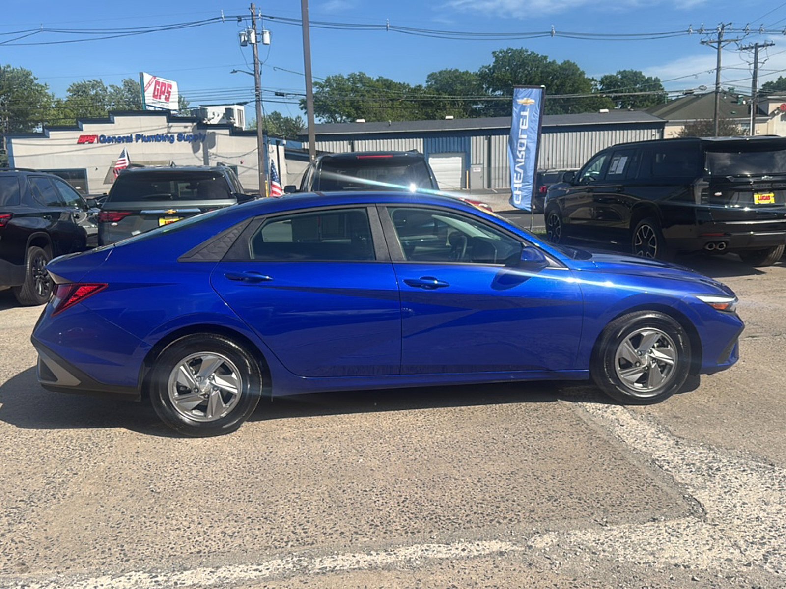 Used 2025 Hyundai Elantra SE FWD image 9