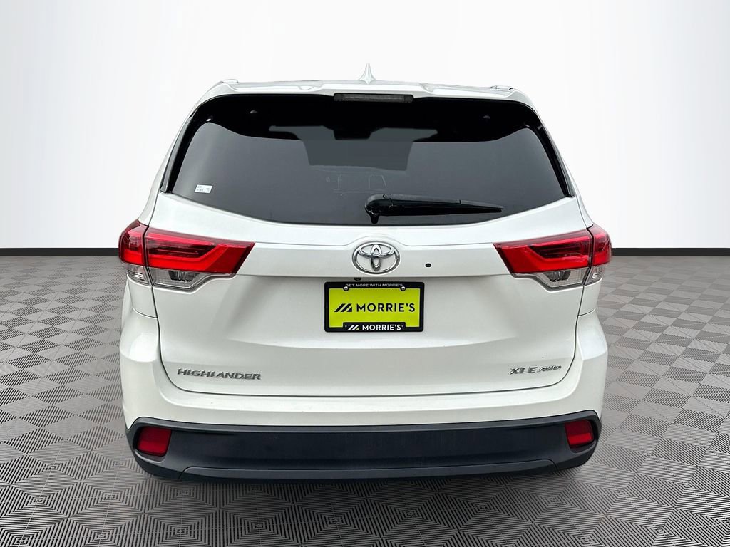 Used 2019 Toyota Highlander XLE image 34