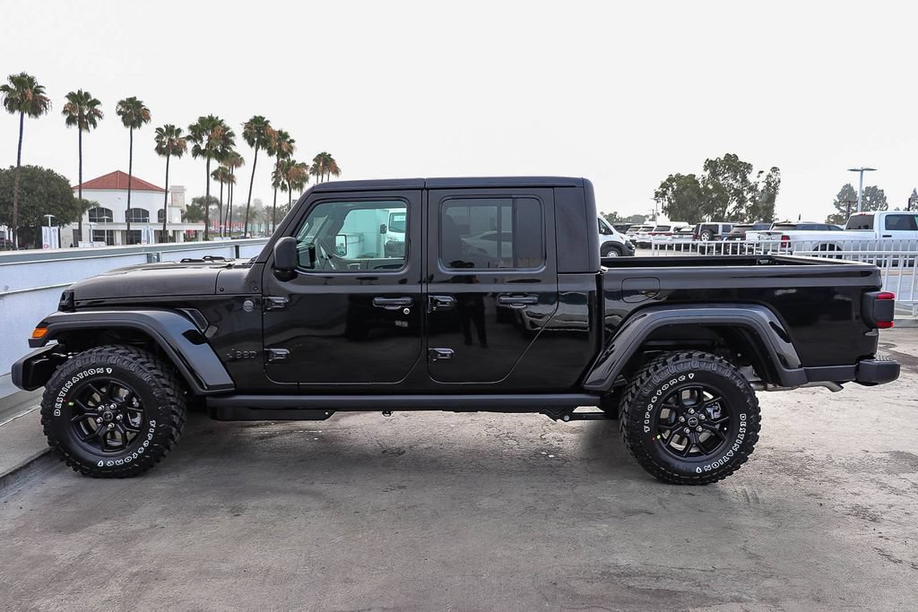 New 2026 Jeep Gladiator Sport AWD/4WD image 14