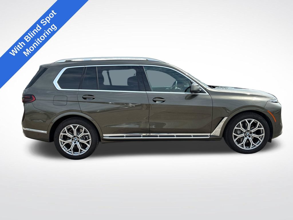 Used 2026 BMW X7 xDrive40i AWD/4WD image 2