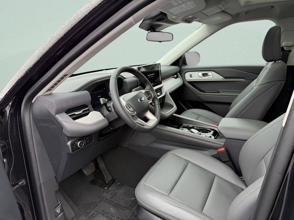 New 2026 Ford Explorer Active w/ Active Comfort Package AWD/4WD image 3