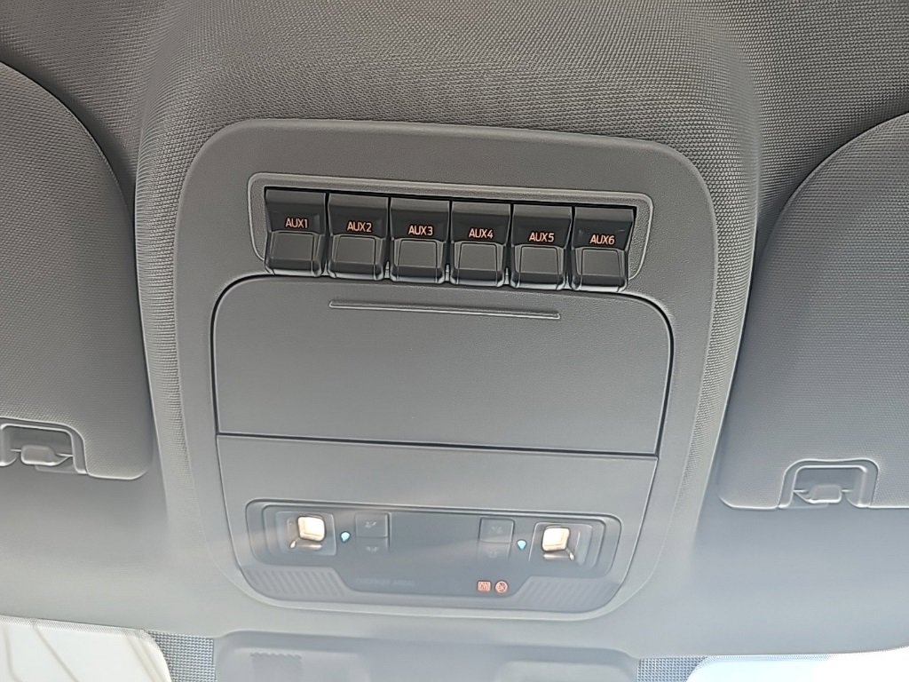 New 2026 Ford F250 4x4 Crew Cab Super Duty image 21